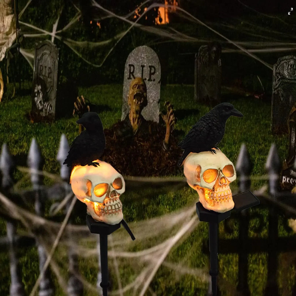 Crow on Skull Garden light